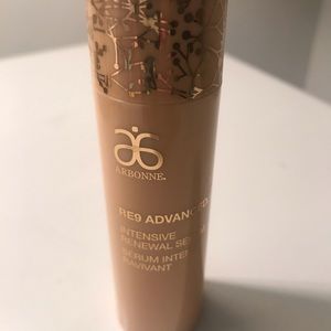 Arbonne RE9 advanced intensive renewal serum